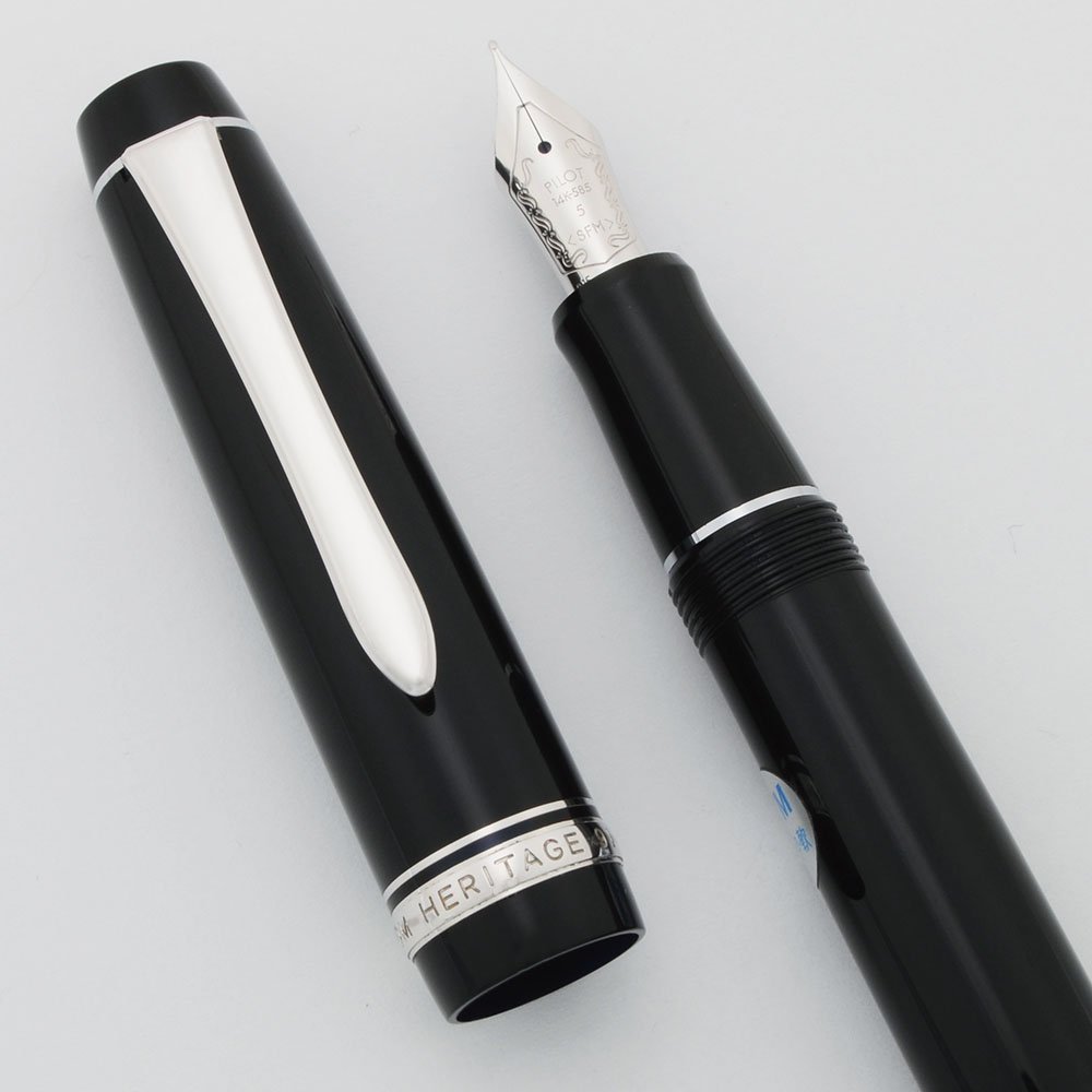 筆記未確認 PILOT CUSTOM HERITAGE91 万年筆　ペン先14k Pilot Namiki Custom Heritage 91 Fountain Pen - Black, SFM (Soft